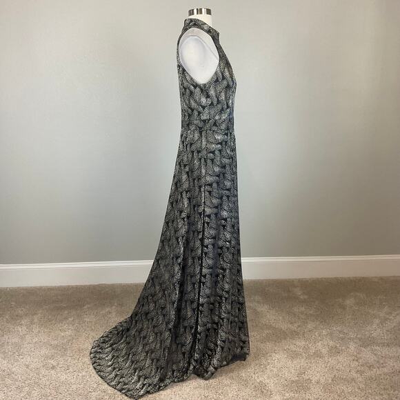 Betsy & Adam Sleeveless Halter Evening Gown Size 4 Blue and Gold Metallic Dress - Picture 4 of 12